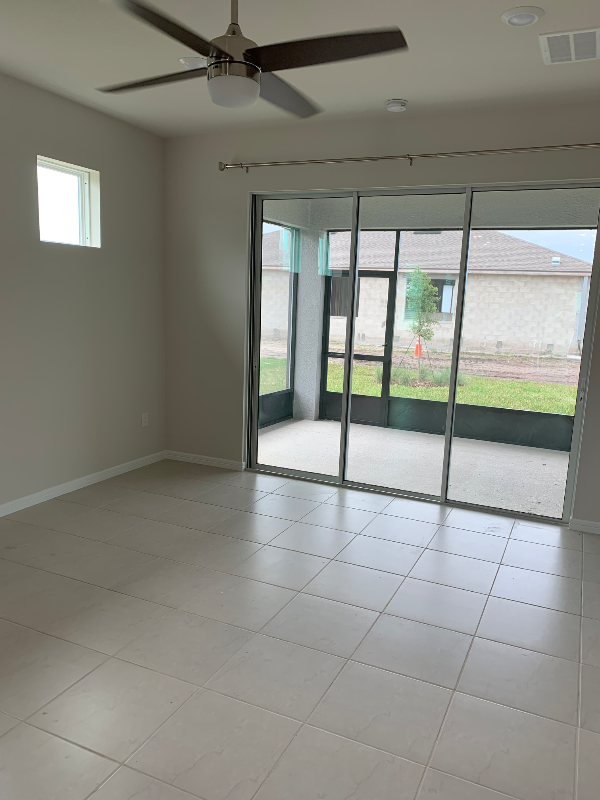 Foto del edificio - 8610 Backshore Ln