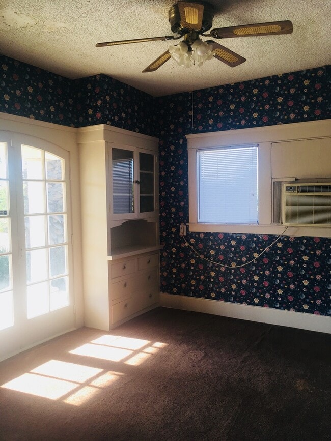 Foto del edificio - 2-Story Country home!