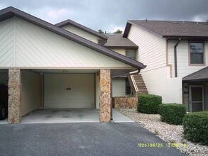 Building Photo - 210 E Glassboro Ct