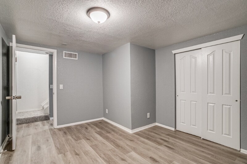 Foto principal - 13031 Dexter St