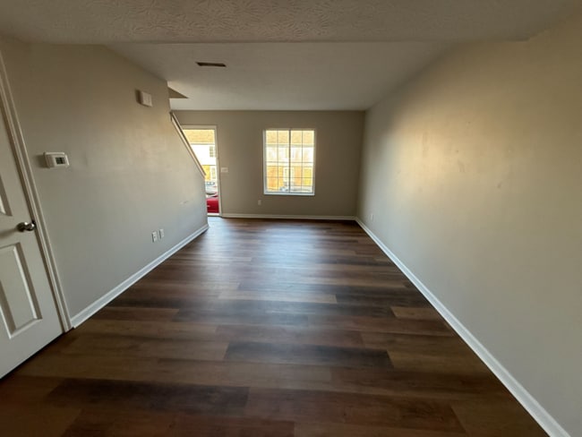 2 Bedroom Townhome is Covington! - 2 Bedroom Townhome is Covington!