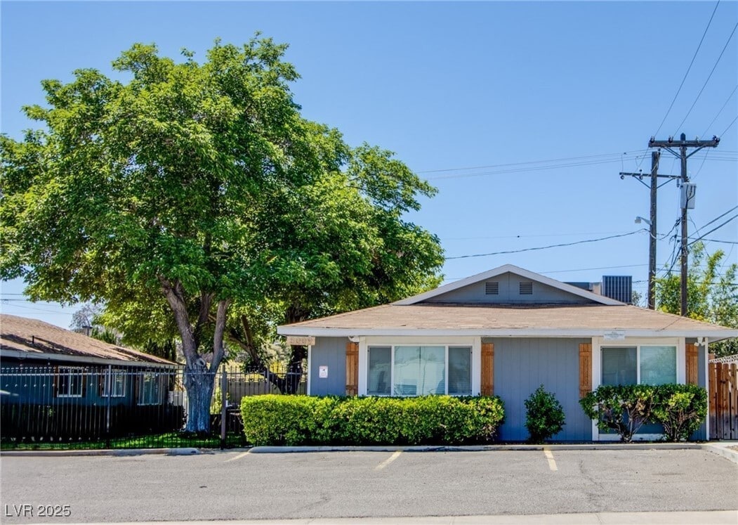 Foto principal - 5009 Evergreen Ave