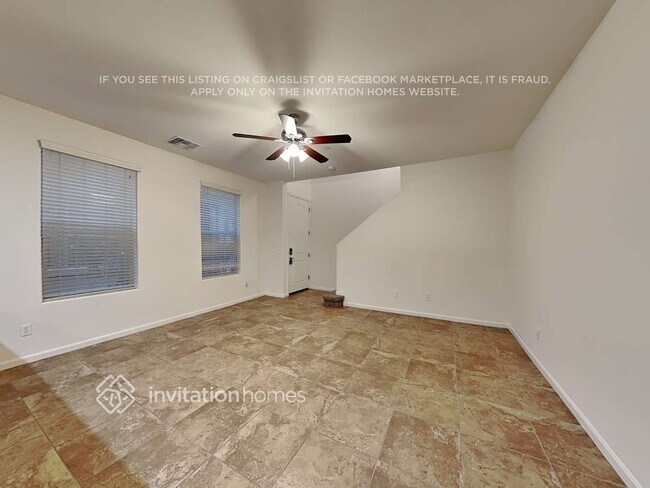 Building Photo - 1389 S Moccasin Trail