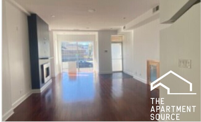 Foto del edificio - 2331 N Western Ave