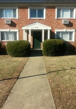 Building Photo - 420 S 21st Ave