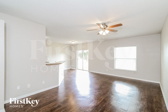 Foto del edificio - 3332 Rogue St