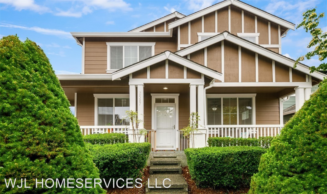 3 br, 3 bath House 2587 NE Julep St House Rental in Issaquah, WA