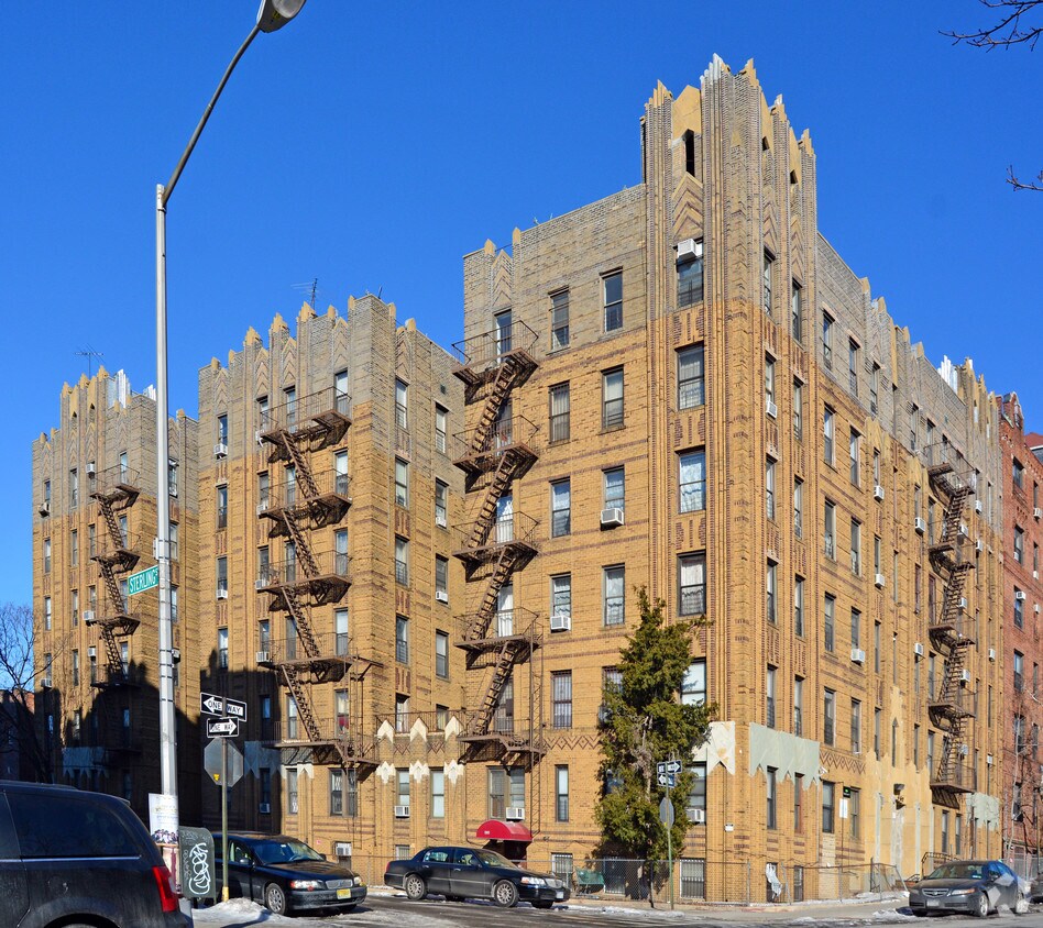 Primary Photo - 456 Brooklyn Ave