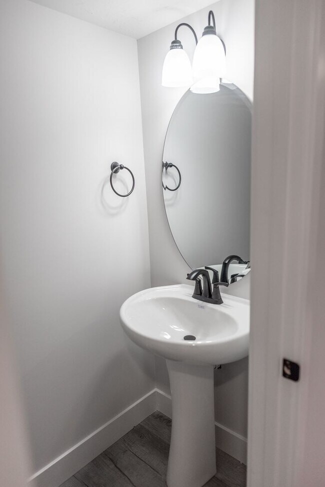 Foto del edificio - New Townhomes in Spring Grove School District - Pointer Court