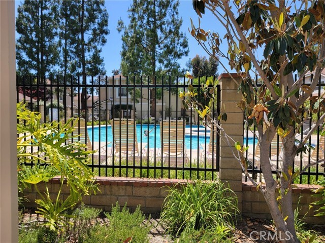 Foto del edificio - 12680 Briarglen Loop