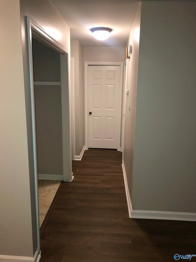 Foto del edificio - 142 Angela Dr