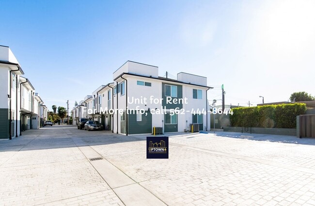 Foto del edificio - Townhome - 3 Bedrooms-2.0 Baths - Cudahy