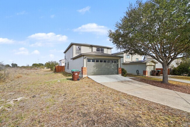 Building Photo - Spacious Cul-de-Sac Home with Greenbelt Privacy - Realtor Commission: $500