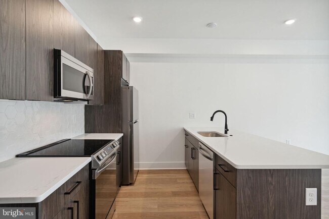 Foto del edificio - 1419 W Grange Ave