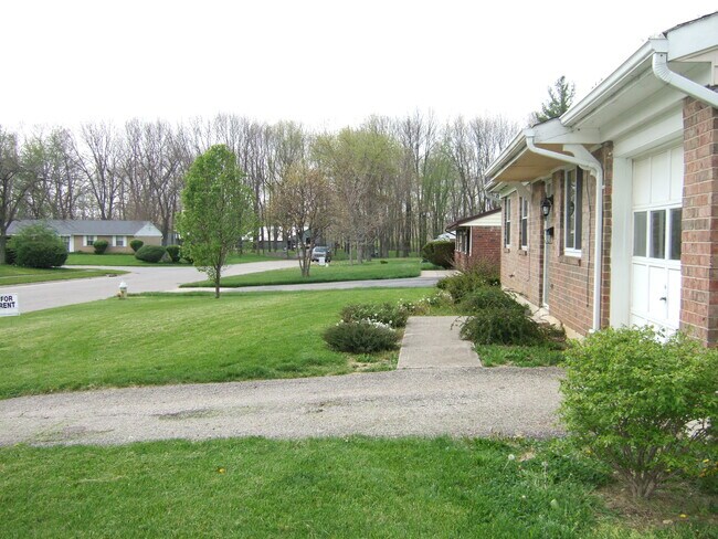 Building Photo - 5167 Goodyear Dr