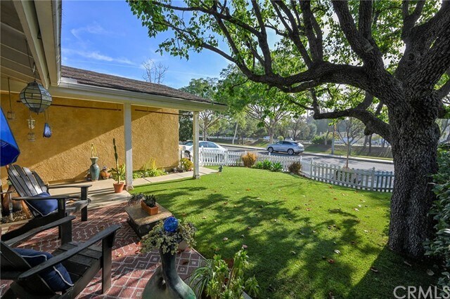 Foto del edificio - 5611 Kingsbriar Dr
