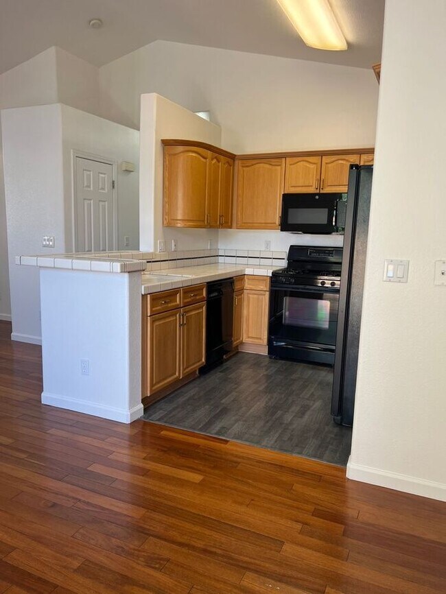 Foto del edificio - 6247 Ingleston Dr