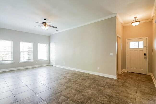 Building Photo - 169 Stonebriar Dr