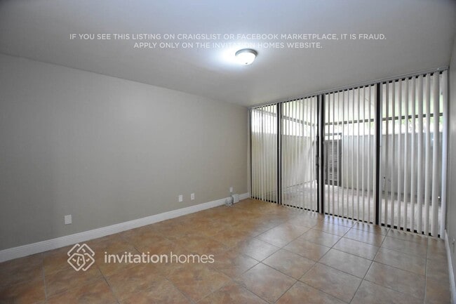 Building Photo - 1500 Hammock Ln