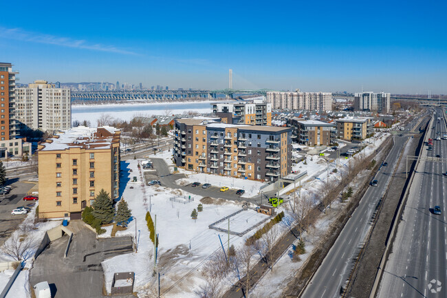 Photo aérienne - Le Saint-Laurent Apartments