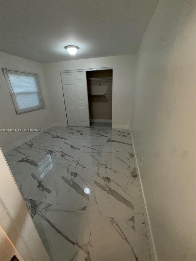 Foto del edificio - 6497 W 8th Ln