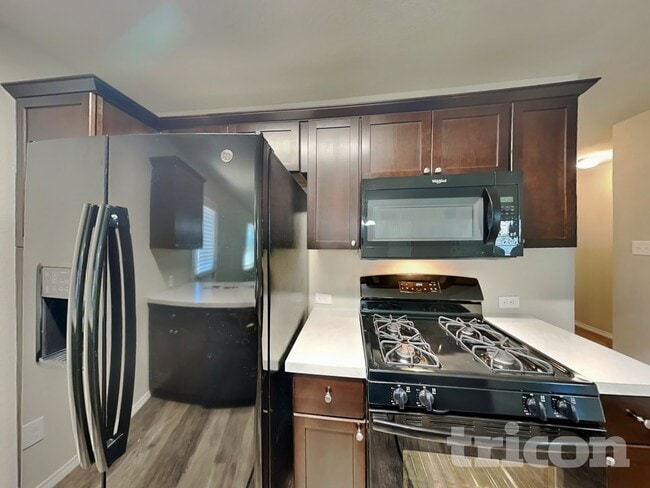 Building Photo - 8525 Amistad Cove