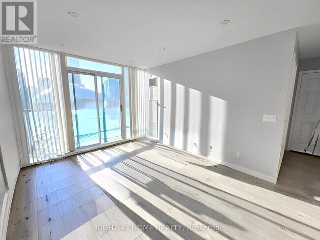 Building Photo - 51 Lower Simcoe St