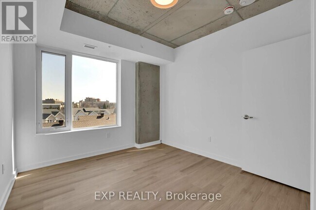 Building Photo - 36 Robinson Ave