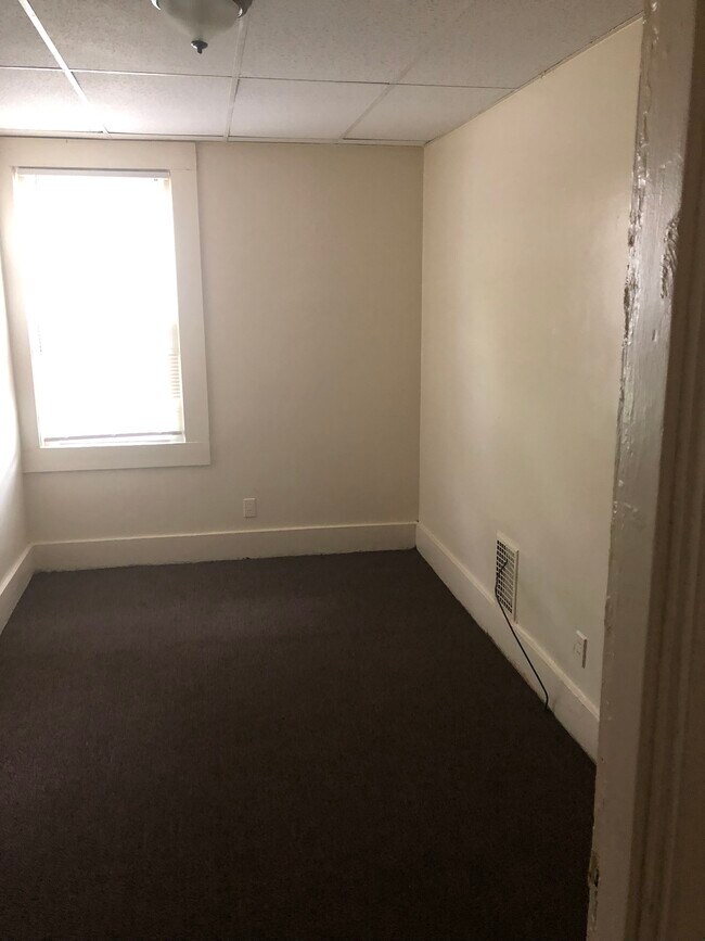 Bedroom 3 - 359 Garson Ave