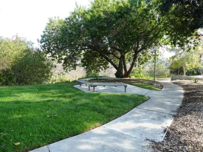 Building Photo - 10929 Clairemont Mesa Blvd