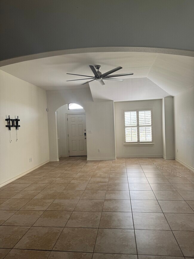 Foto del edificio - 212 Sandhill Oak Dr