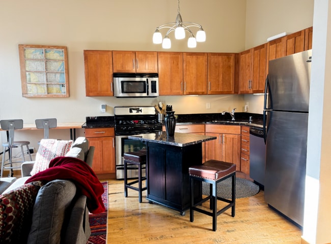 Building Photo - 1017 S 2nd St