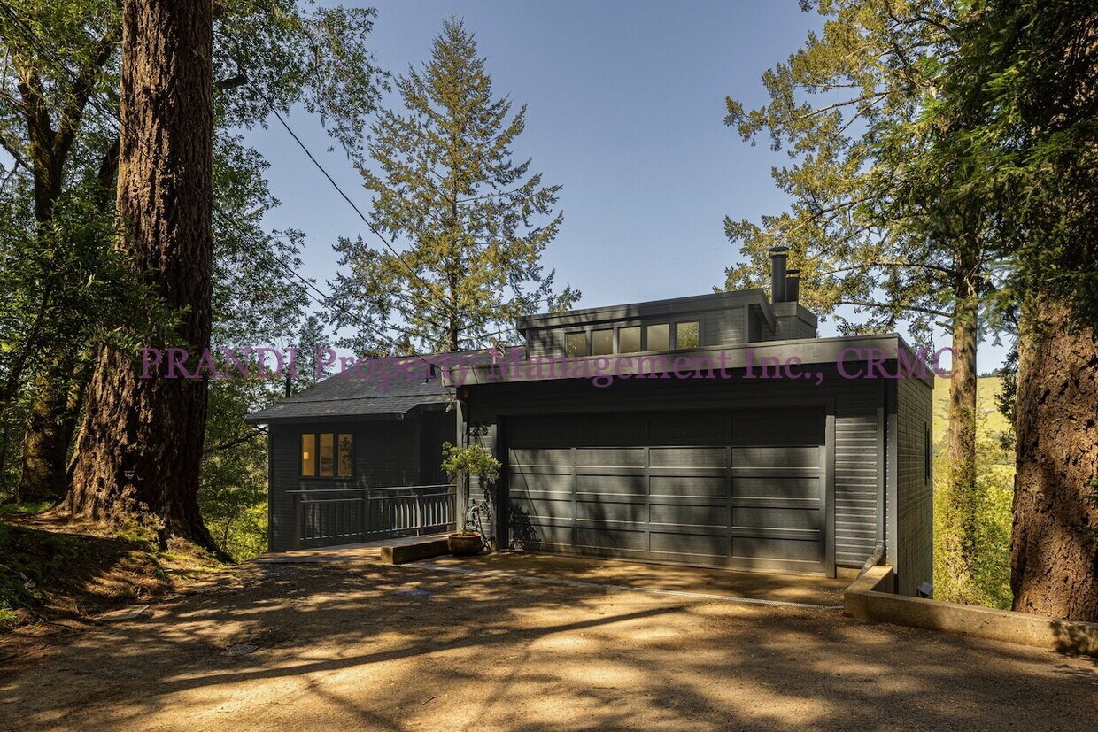 Foto principal - Woodacre Retreat Like Home with Views and ...