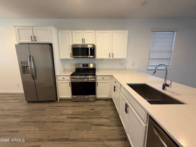 Foto del edificio - 24596 N 170th Dr