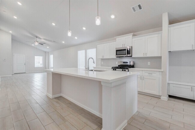 Building Photo - 21718 Cypress Maple Dr