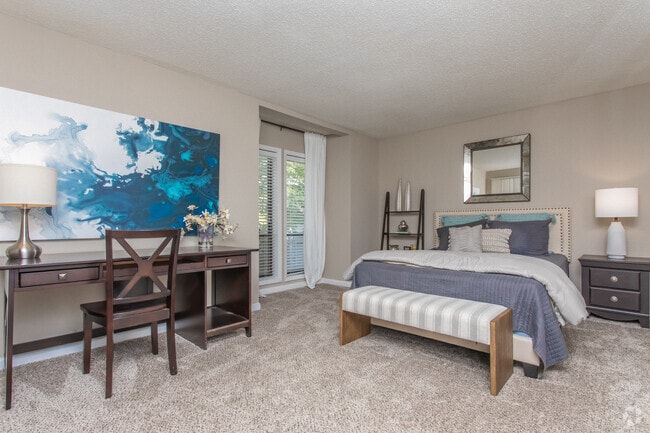 2BR, 2BA - 1200SF - Avenues at Holcomb Bridge