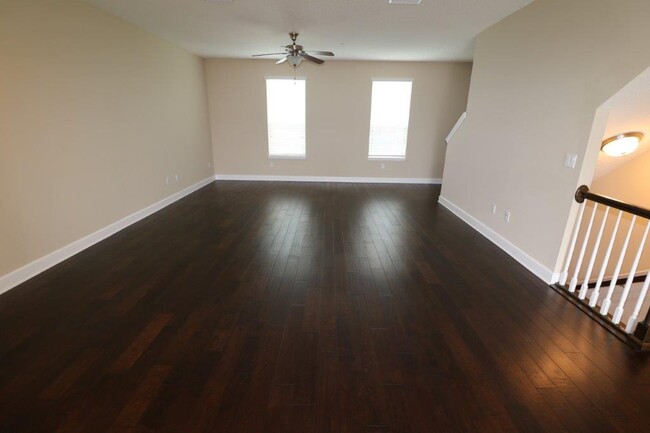 Building Photo - 4344 Ellipse Dr