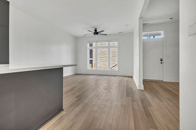 Foto del edificio - 526 N Lincoln St