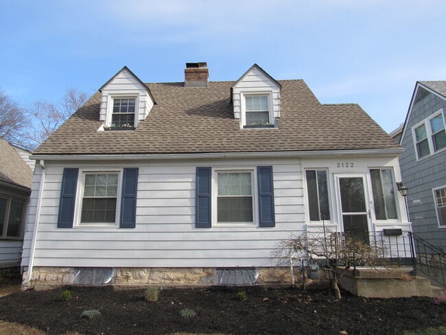 Building Photo - Cape Cod 3bed 1.5 bath in Westwood Hills, KS