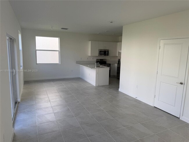 Foto del edificio - 2426 SE 26th Ln