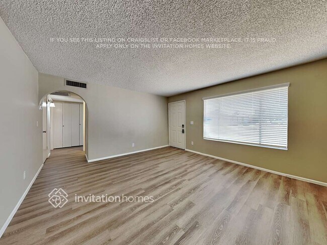 Foto del edificio - 5164 W Berkeley Rd