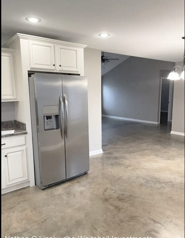 Foto del edificio - 4832 Wildwood Ln
