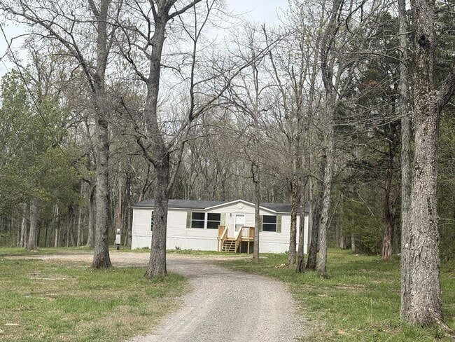 Building Photo - 3679 Rocky Glade Rd