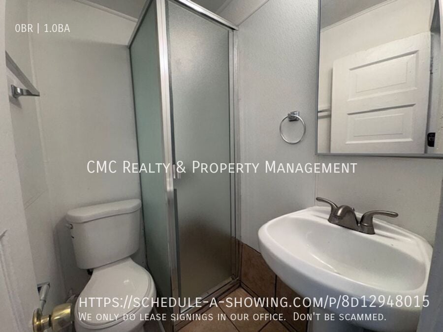Foto del edificio - 432 W 9th St