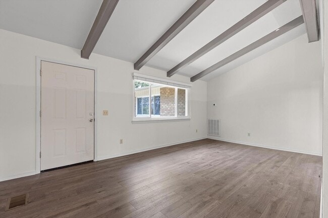 Building Photo - 3600 Gleason Dr