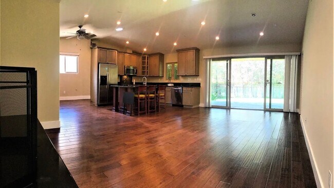 Foto del edificio - Charming Hillcrest Home with Private Yard in an Unbeatable Location