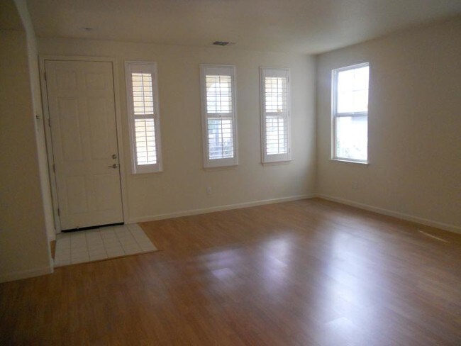 Building Photo - 209 Rayos del Sol Dr