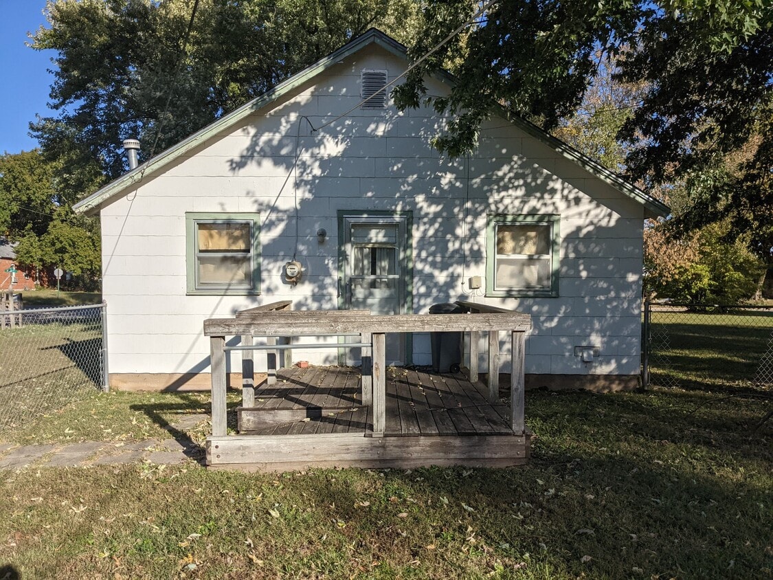 623 N Lincoln St, Belle Plaine, KS 67013 House Rental in Belle Plaine