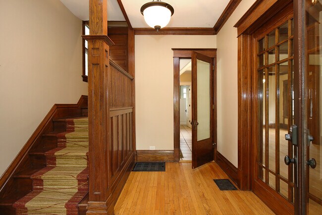 Foto del edificio - 64 John Ball Park Dr NW