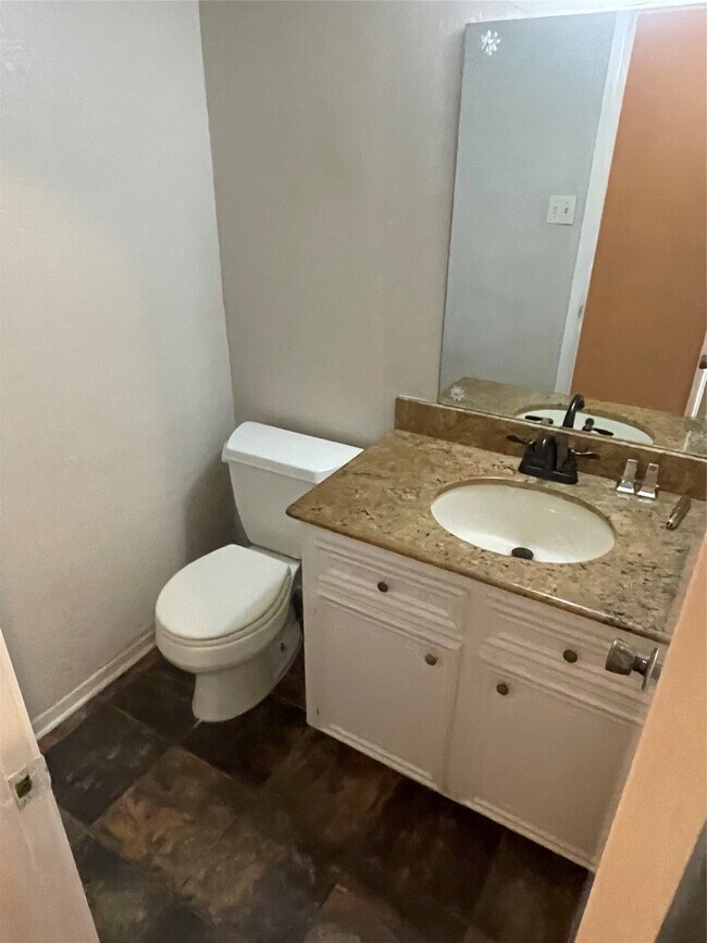 Foto del edificio - 4105 Vista Rd